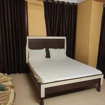 Oyo Hotel Sunshine Palace Dzsaipur Kültér fotó